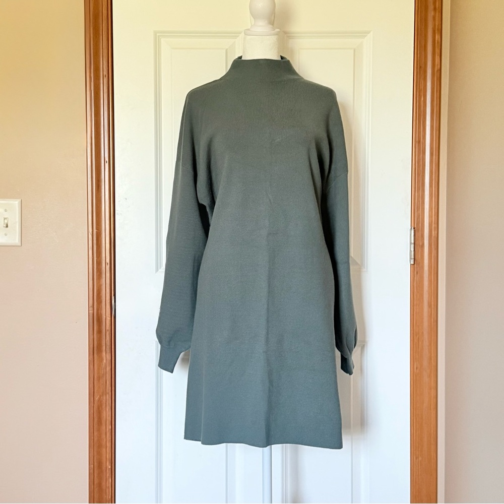 NWOT Vero Moda Olive Green Mock Neck Long Sleeve Dress